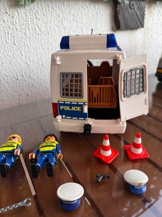 Furgón Policía Playmobil con figuras