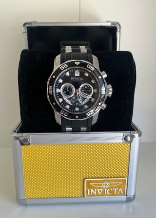 Reloj hombre Invicta Ocean Voyage Negro Plata