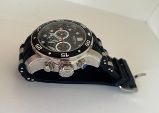 Reloj hombre Invicta Ocean Voyage Negro Plata