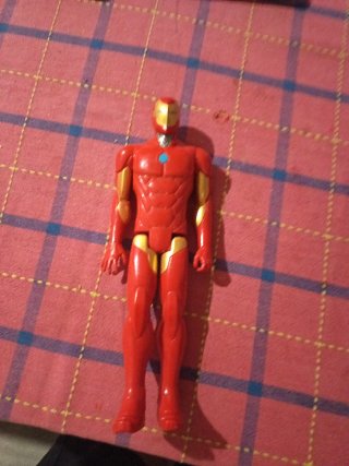 Figuras Marvel Spiderman e Iron Man