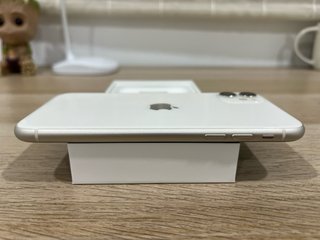 iPhone 11 Blanco IMPOLUTO