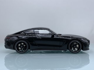 1:18 Mercedes AMG GT 63 4Matic+  2023 Negro NZG