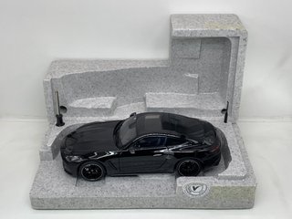 1:18 Mercedes AMG GT 63 4Matic+  2023 Negro NZG