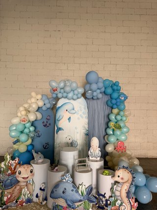 Decoración cumpleaños temática marina y tartas