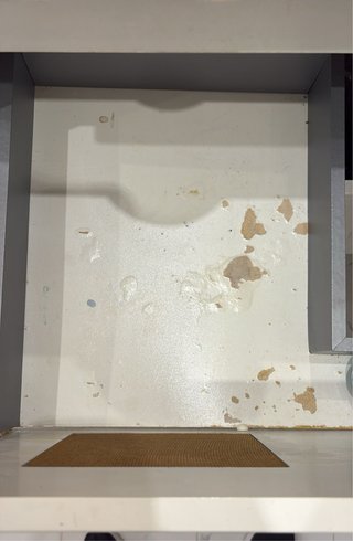 Mueble de baño blanco y madera