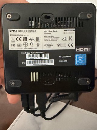 MSI Cubi N 8GL Mini PC Negro