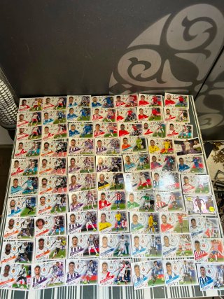 Lote 250 cromos fútbom Liga Este 2022-23 de Panini