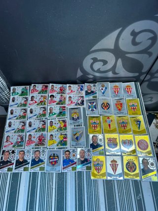 Lote 250 cromos fútbom Liga Este 2022-23 de Panini