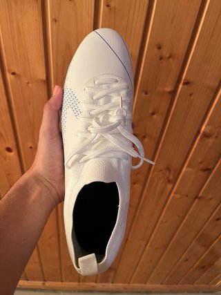 Zapatillas de fútbol blancas y azules talla 42