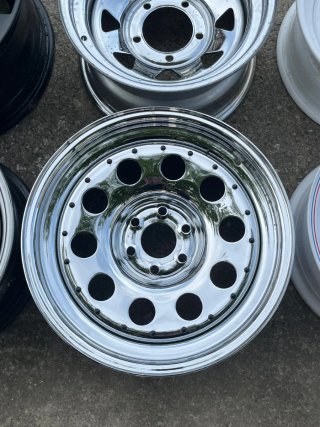 Llanta 17" Cromada Bullface 4x4 (7x17 6x114.3 ET0)