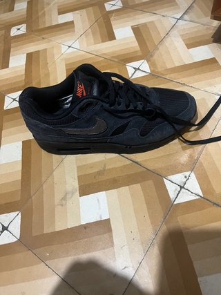 Nike Air Max 1 Negras y Marrones