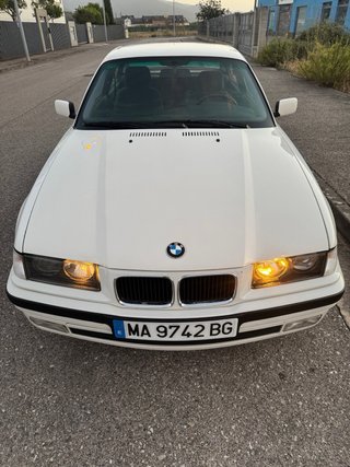 BMW e36 325i vanos coupe
