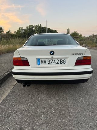 BMW e36 325i vanos coupe