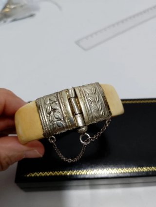 Bracciale antico e prezioso