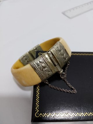 Bracciale antico e prezioso