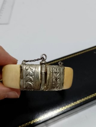 Bracciale antico e prezioso