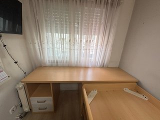 Cama juvenil con escritorio