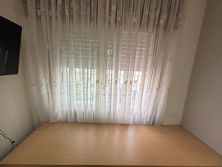 Cama juvenil con escritorio