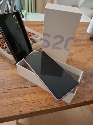 MÓVIL FUNCIONANDO — SE VENDE PARA PIEZAS/REPARACIÓ