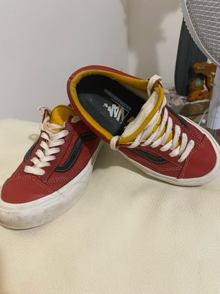 Zapatillas Vans Talla 35 Rojas y Amarillas de piel