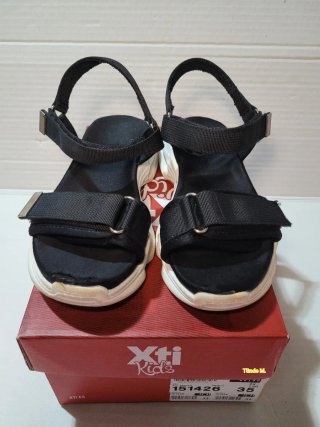 Sandalias Negras Niña Xti Kids Talla 35