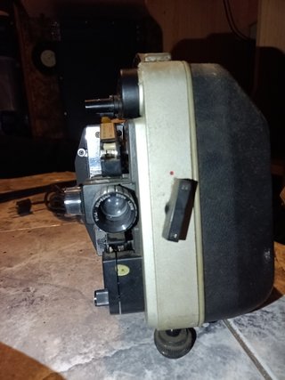 Proyector Raynox DU 707 TC