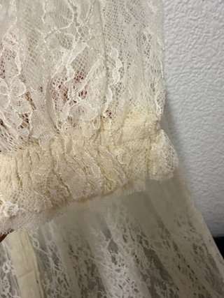 Vestido largo encaje Zara ivory