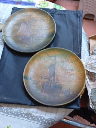 PAREJA DE PLATOS FALCÓ Y COMPAÑIA.Medalla de Oro