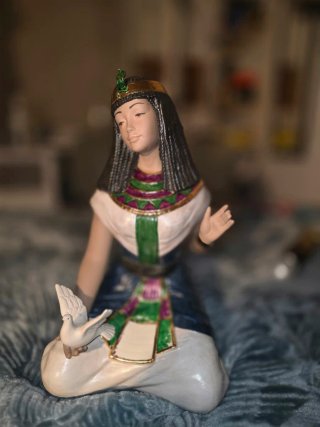 Figura Egipcia Cerámica Edición Limitada