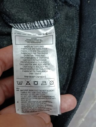 Sudadera Adidas Negra con Capucha