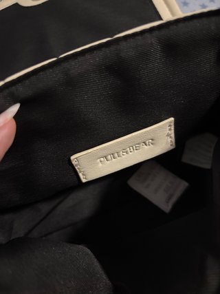 Bolso blanco acolchado con cadena