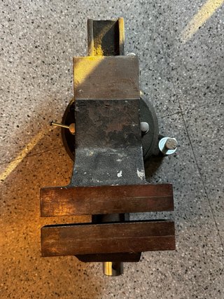 Tornillo de Banco Hierro Base Giratoria