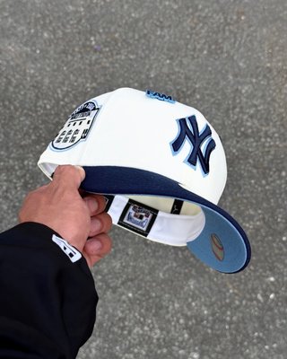 Gorra New Era Yankees Blanca y Azul