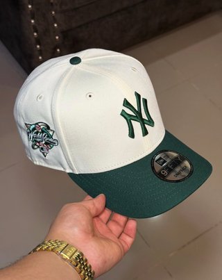 Gorra New Era Yankees Blanca y Verde
