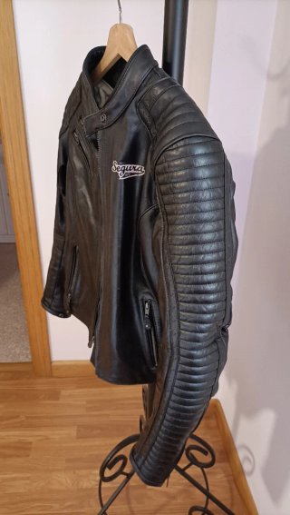Chaqueta de cuero Segura Negra