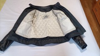 Chaqueta de cuero Segura Negra