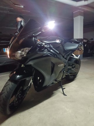 Honda CBR 1000RR Fireblade 2010 Negra