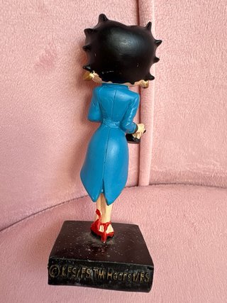 Betty Boop figura mago