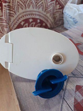 Tapa agua limpias autocaravana