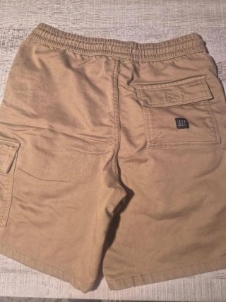 Pantalones cortos beige con cordón