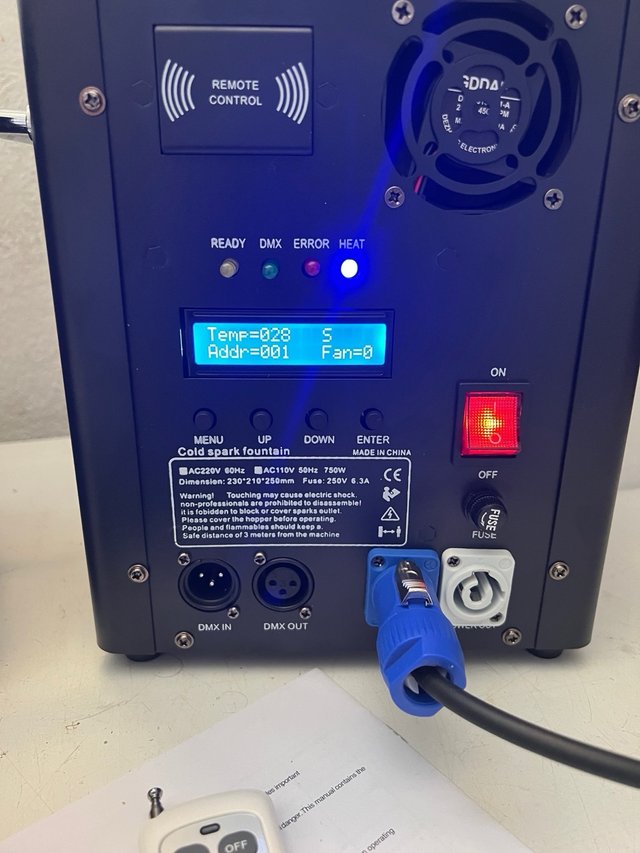 x2 MAQUINAS DE CHISPA FRÍA 750W DJ EFECTOS FX