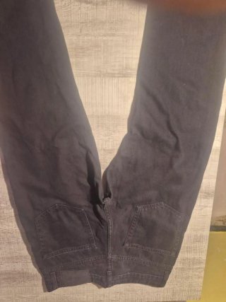 Pantalón vaquero negro