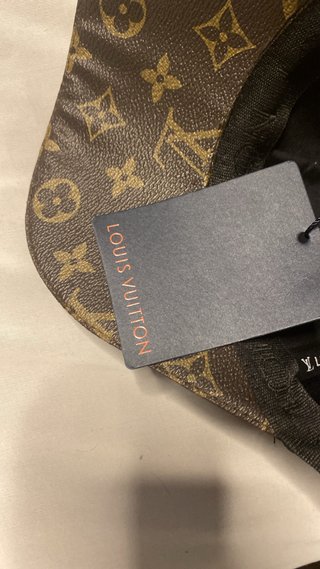 Gorra Piel Marrón y Dorada
