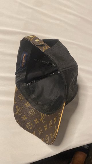 Gorra Piel Marrón y Dorada