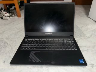 Portátil GIGABYTE G5 MF