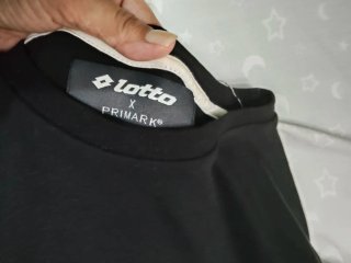Camiseta Lotto Negra y Blanca