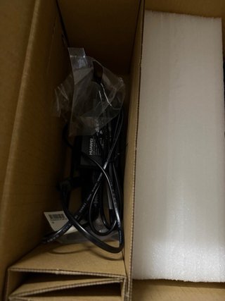 Router Huawei AR161EW-T1 + ONT HG8240H