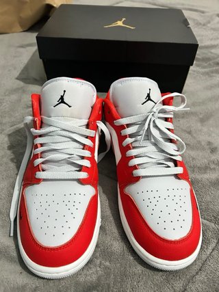 Zapatillas Jordan 1 Low Rojas y Blancas