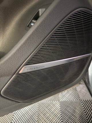 Audi Q8 50 TDI 286cv Sline