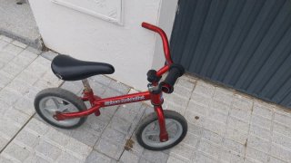 Bici sin pedales Chicco Red Bullet roja